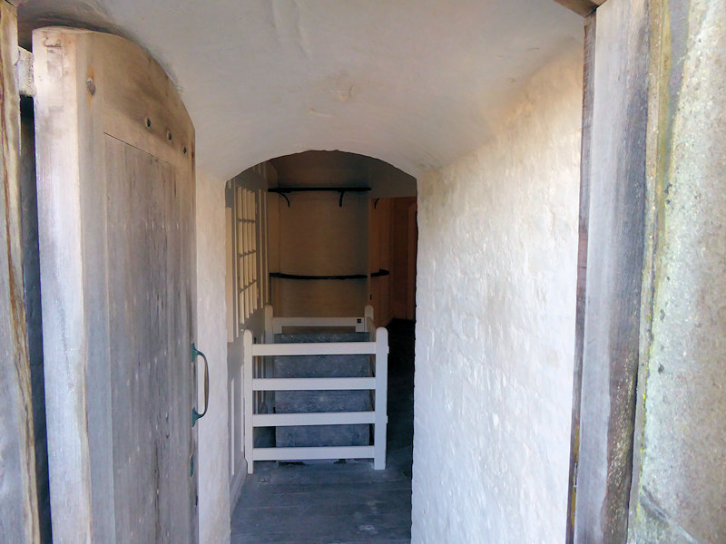 Entrance and Vestibule
